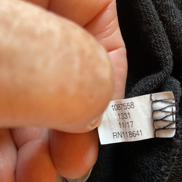 Livi Active Black Layered sweater Top 26/28 - Picture 11 of 11